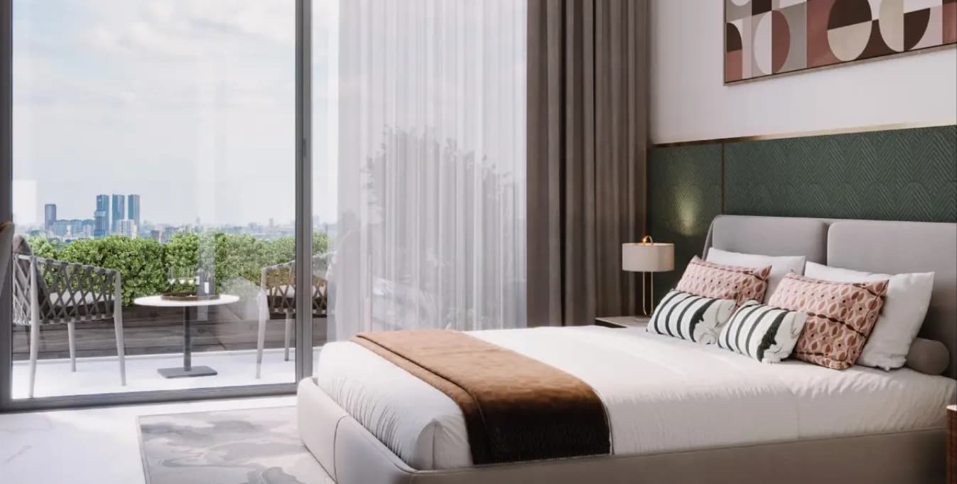 Azizi Milan, Azizi Milan