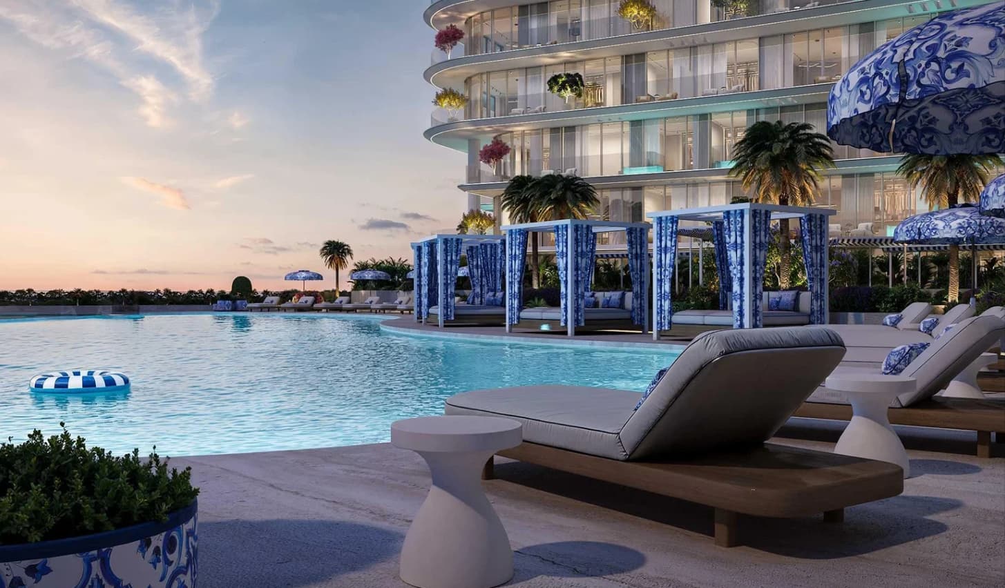 Villa Del Garda at Dubai Islands, Villa Del Garda Residences  pool