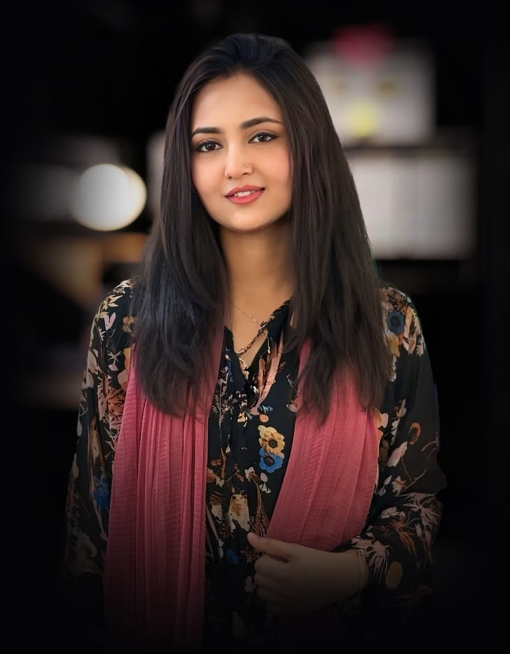Social Media Manager, 'Real estate, Dubai Real estate, real estate money, make money, millionaire'